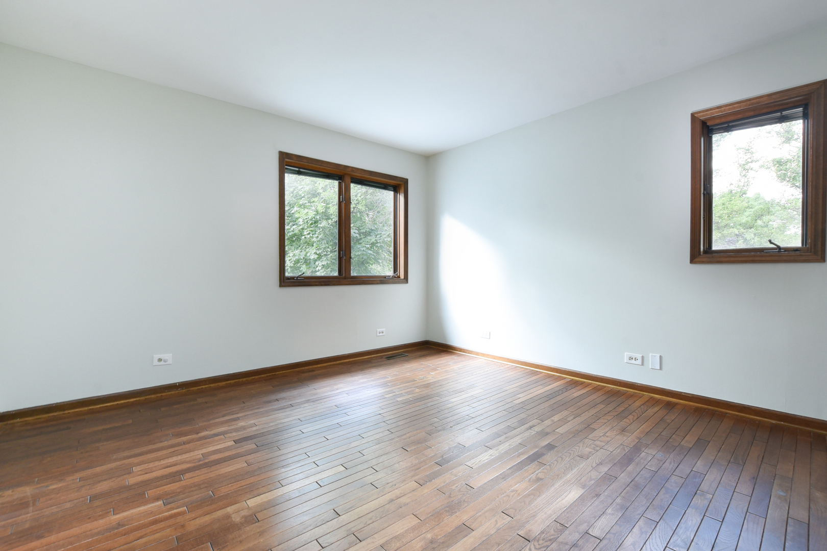 297 East Quincy Street Riverside, IL 60546 - Photo 27 of 50
