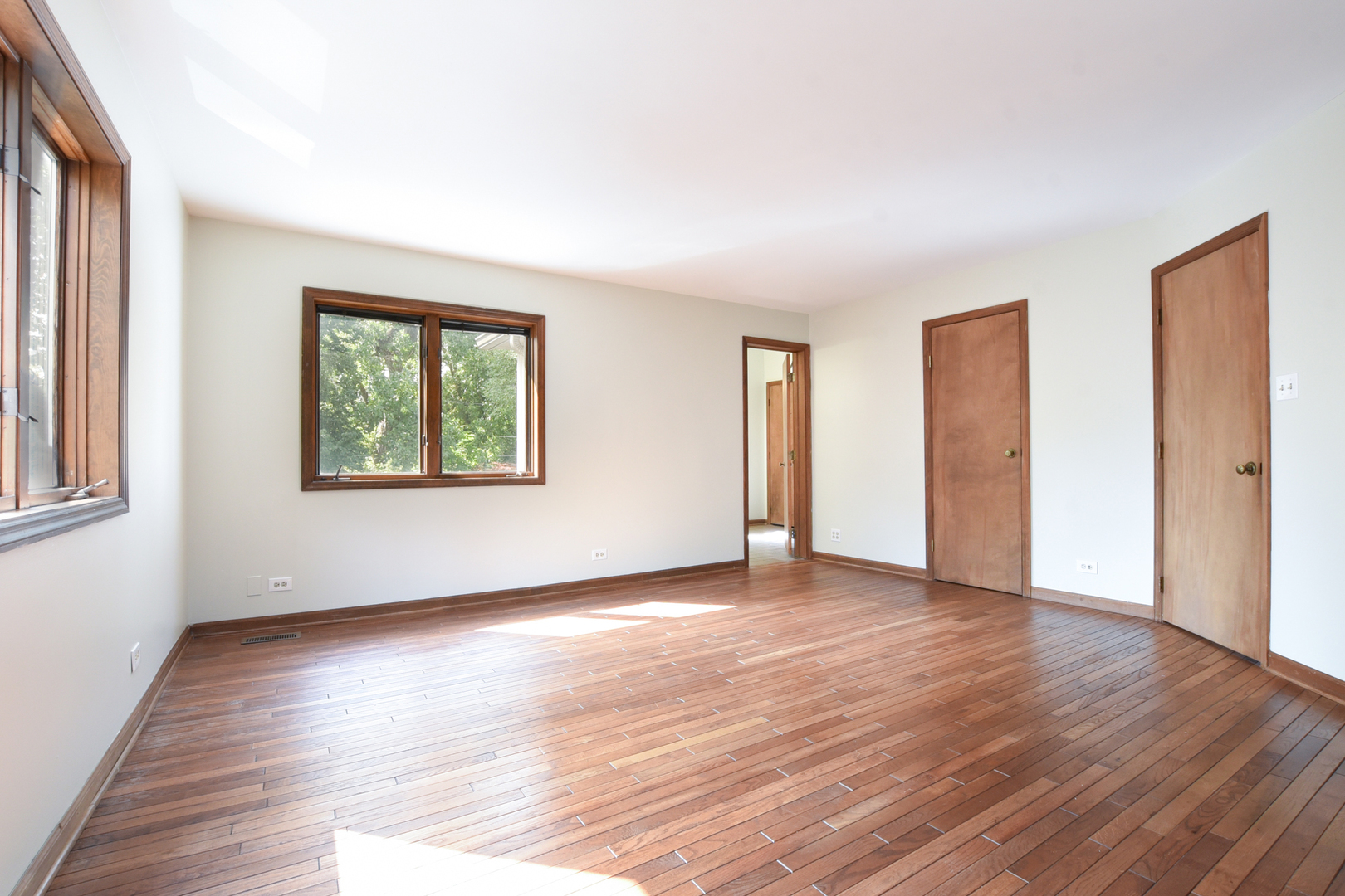 297 East Quincy Street Riverside, IL 60546 - Photo 30 of 50