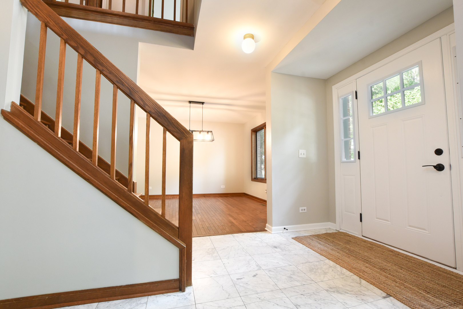 297 East Quincy Street Riverside, IL 60546 - Photo 4 of 50