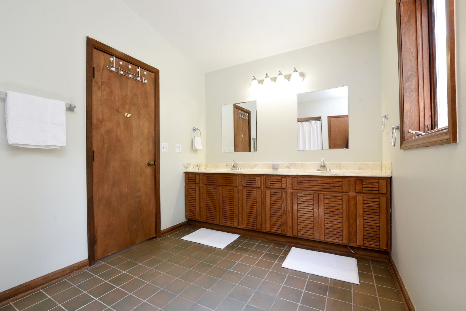 297 East Quincy Street Riverside, IL 60546 - Photo 34 of 50