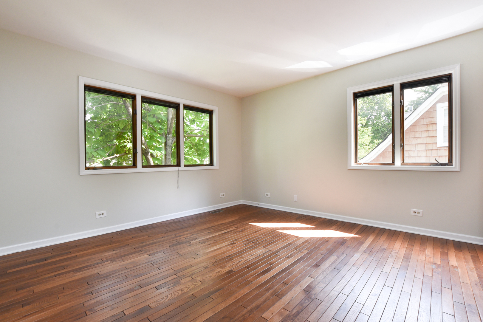 297 East Quincy Street Riverside, IL 60546 - Photo 35 of 50