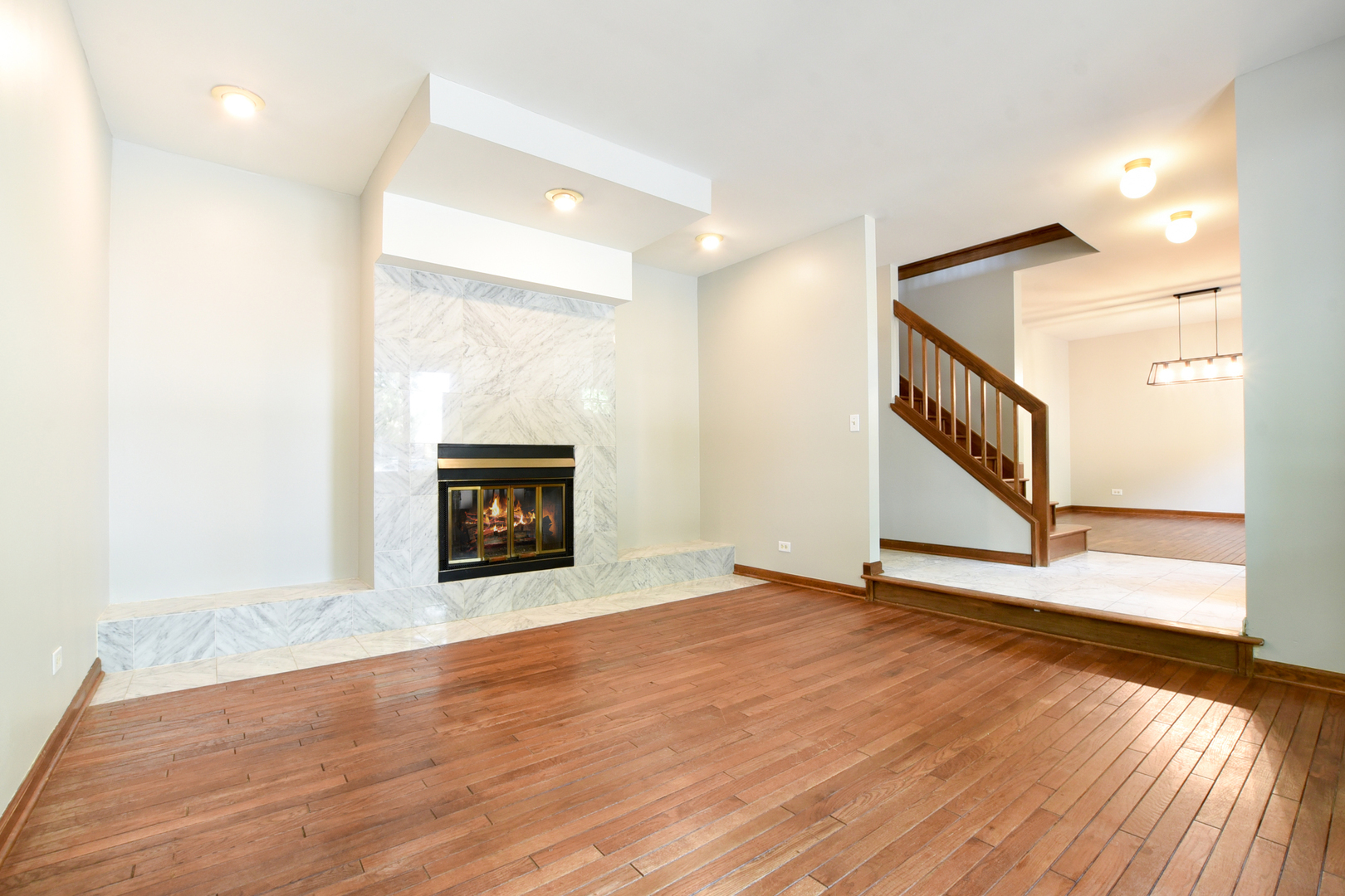 297 East Quincy Street Riverside, IL 60546 - Photo 7 of 50