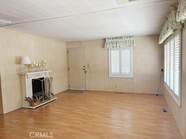 14851 Jeffrey Road, Unit 117 Irvine, CA 92618 - Photo 3 of 4 Gallery Image 3