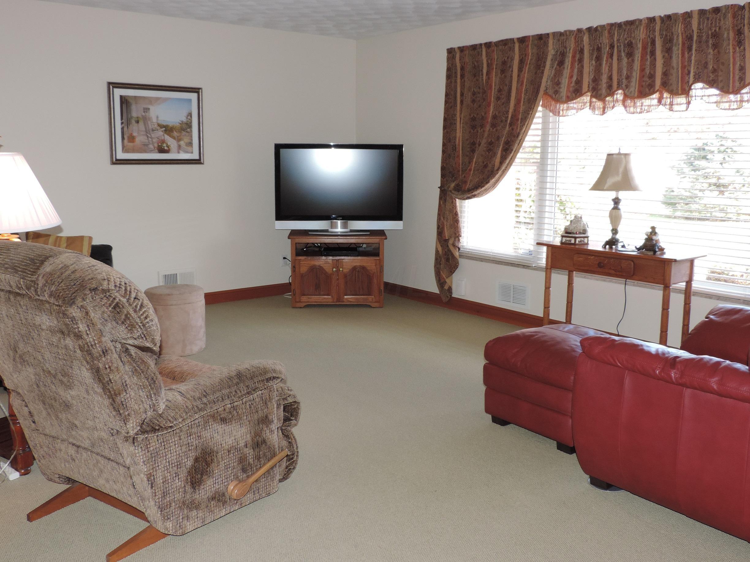707 Murnan Road Galloway, OH 43119 - Photo 3 of 37 Gallery Image 3