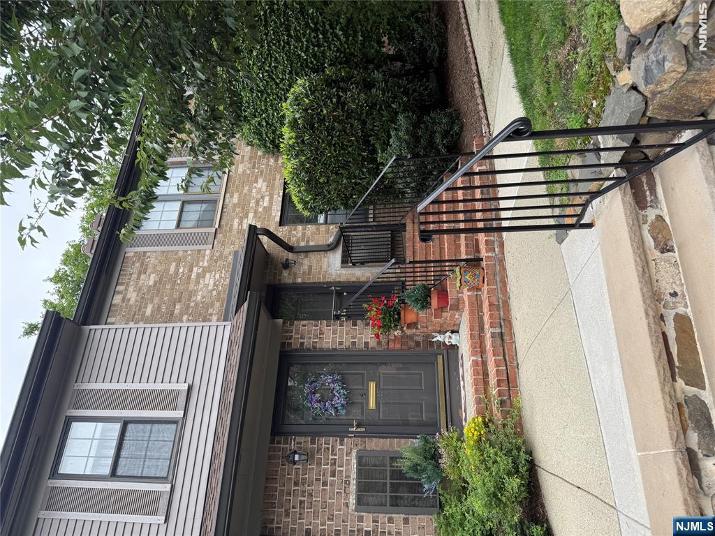 181 Long Hill Road Little Falls, NJ 07424 - Photo 1 of 18 Gallery Image 1