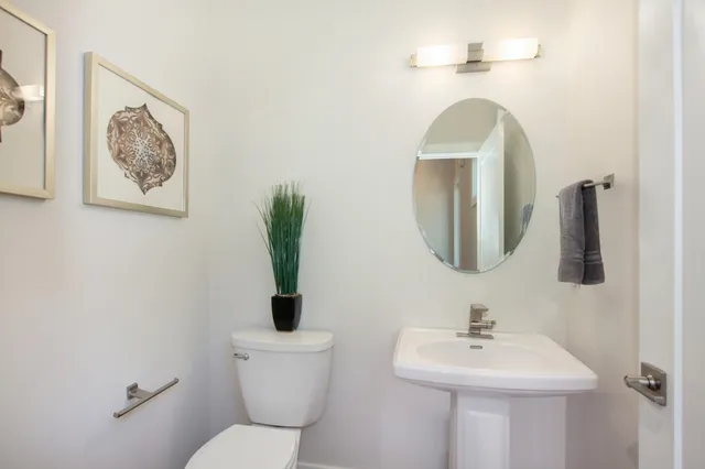 $749,900 | 631 Fairview Avenue Northeast, Unit 3, Grand Rapids, MI 49503