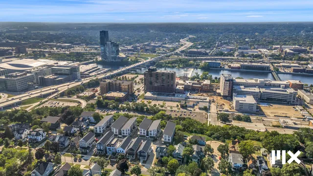 $749,900 | 631 Fairview Avenue Northeast, Unit 3, Grand Rapids, MI 49503