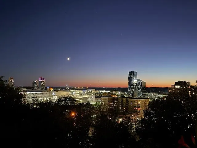 $749,900 | 631 Fairview Avenue Northeast, Unit 3, Grand Rapids, MI 49503