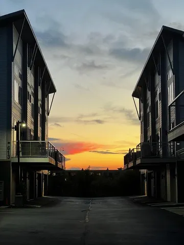 $749,900 | 631 Fairview Avenue Northeast, Unit 3, Grand Rapids, MI 49503