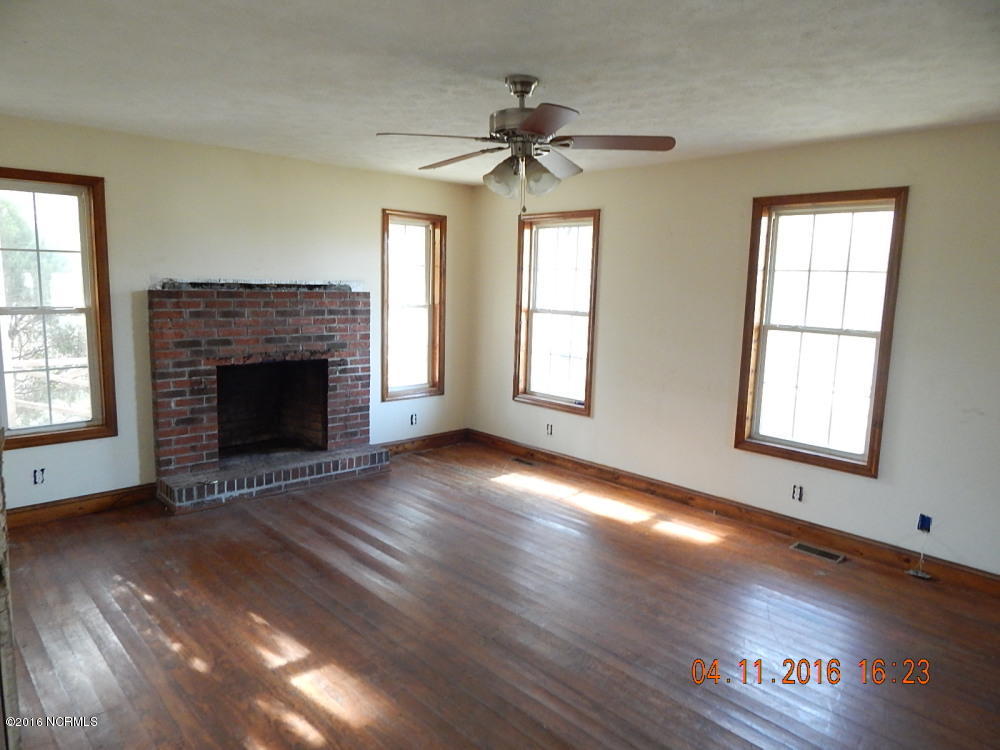 2135 Allen Williams Road Williamston, NC 27892 - Photo 3 of 9 interior after c