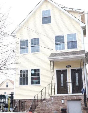 $2,500 | 626 Court Street, Unit 1, Elizabeth Port, NJ 07206