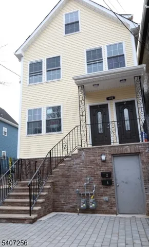 a building view with outdoor space