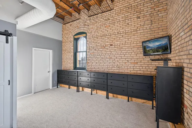 $335,000 | 400 North 1st Street, Unit 611, Minneapolis, MN 55401