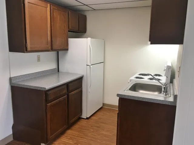 $1,799 | 3981 Brown Avenue, Unit 75, Manchester, NH 03103