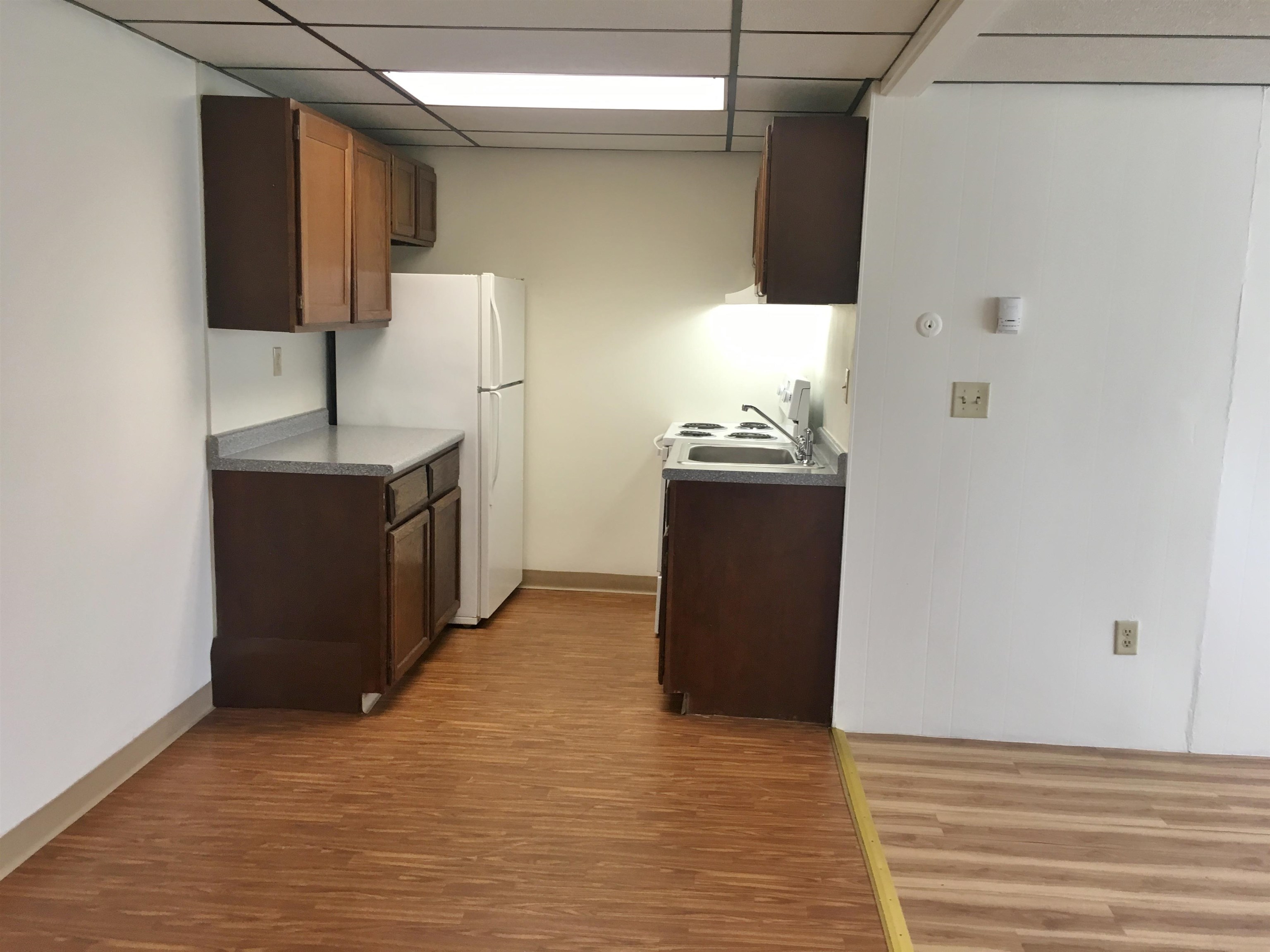 3981 Brown Avenue, Unit 75 Manchester, NH 03103 - Photo 14 of 37