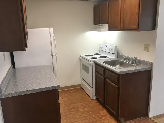 $1,799 | 3981 Brown Avenue, Unit 75, Manchester, NH 03103