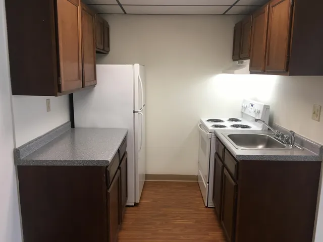 $1,799 | 3981 Brown Avenue, Unit 75, Manchester, NH 03103