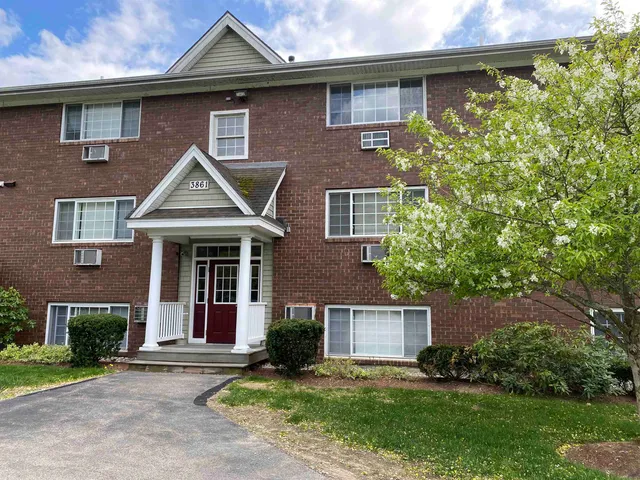 $1,799 | 3981 Brown Avenue, Unit 75, Manchester, NH 03103