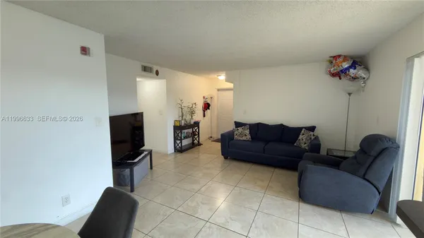 $1,980 | 7610 Westwood Drive, Unit 109, Tamarac, FL 33321