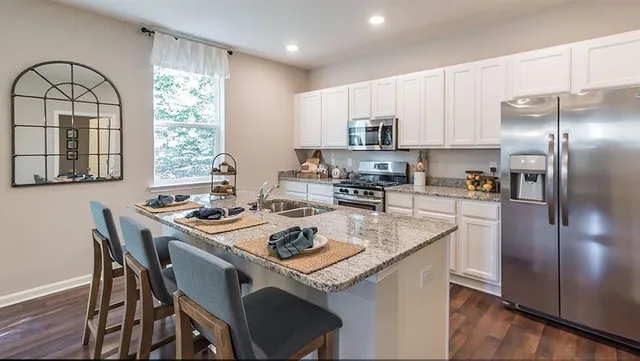 $432,395 | 543 Great Salt Lane, Hoschton, GA 30548