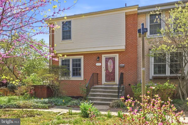 $625,000 | 2174 Golf Course Drive, Reston, VA 20191