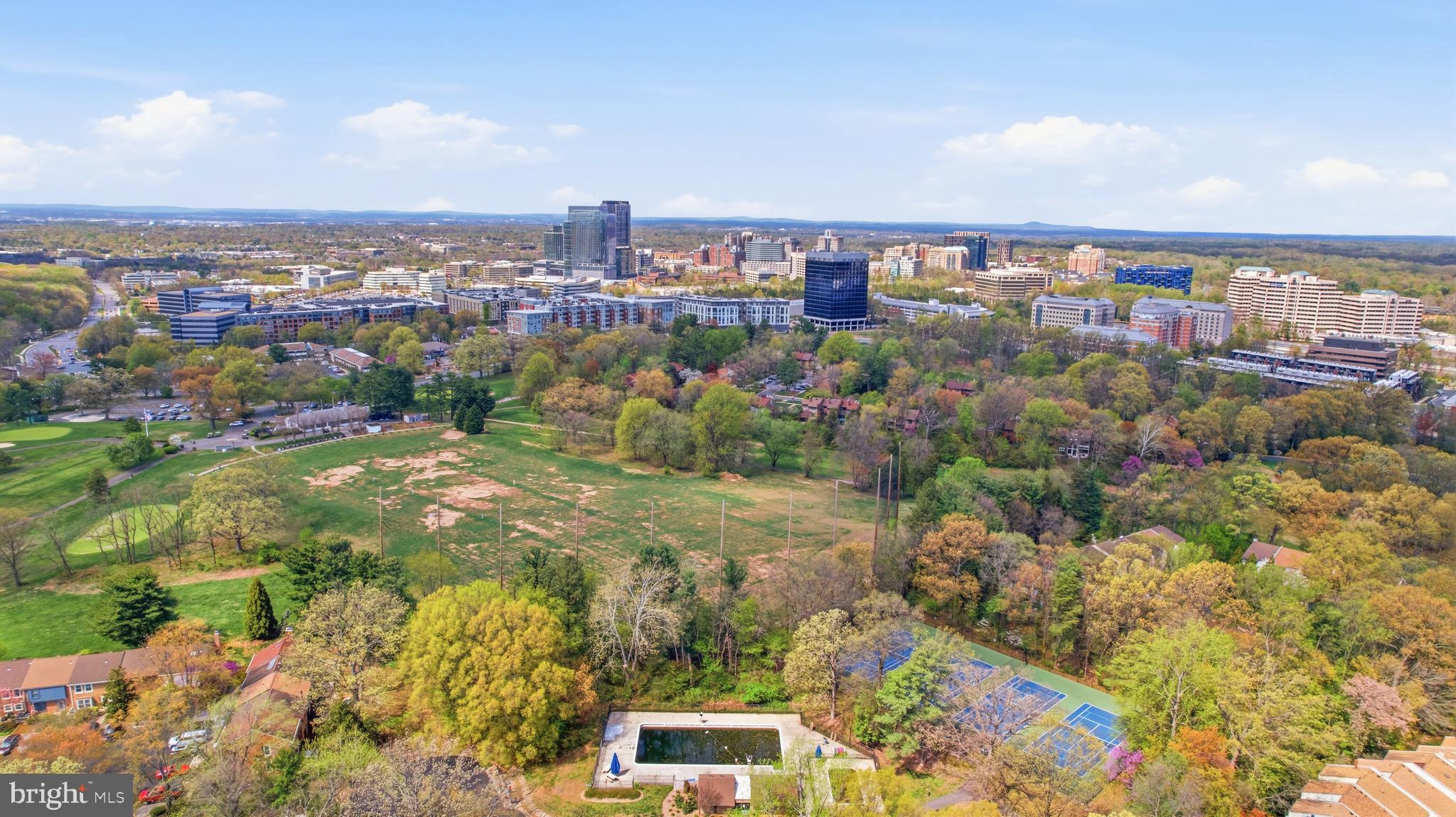 2174 Golf Course Drive Reston, VA 20191 - Photo 11 of 19