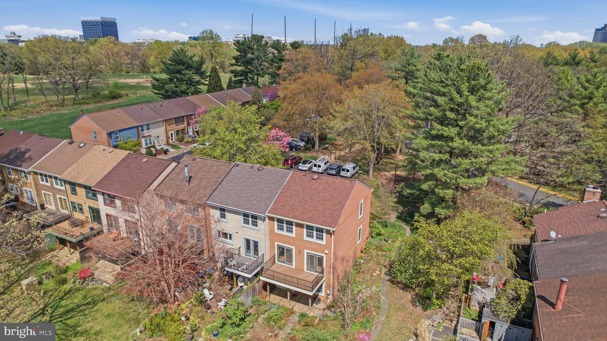 2174 Golf Course Drive Reston, VA 20191 - Photo 17 of 19