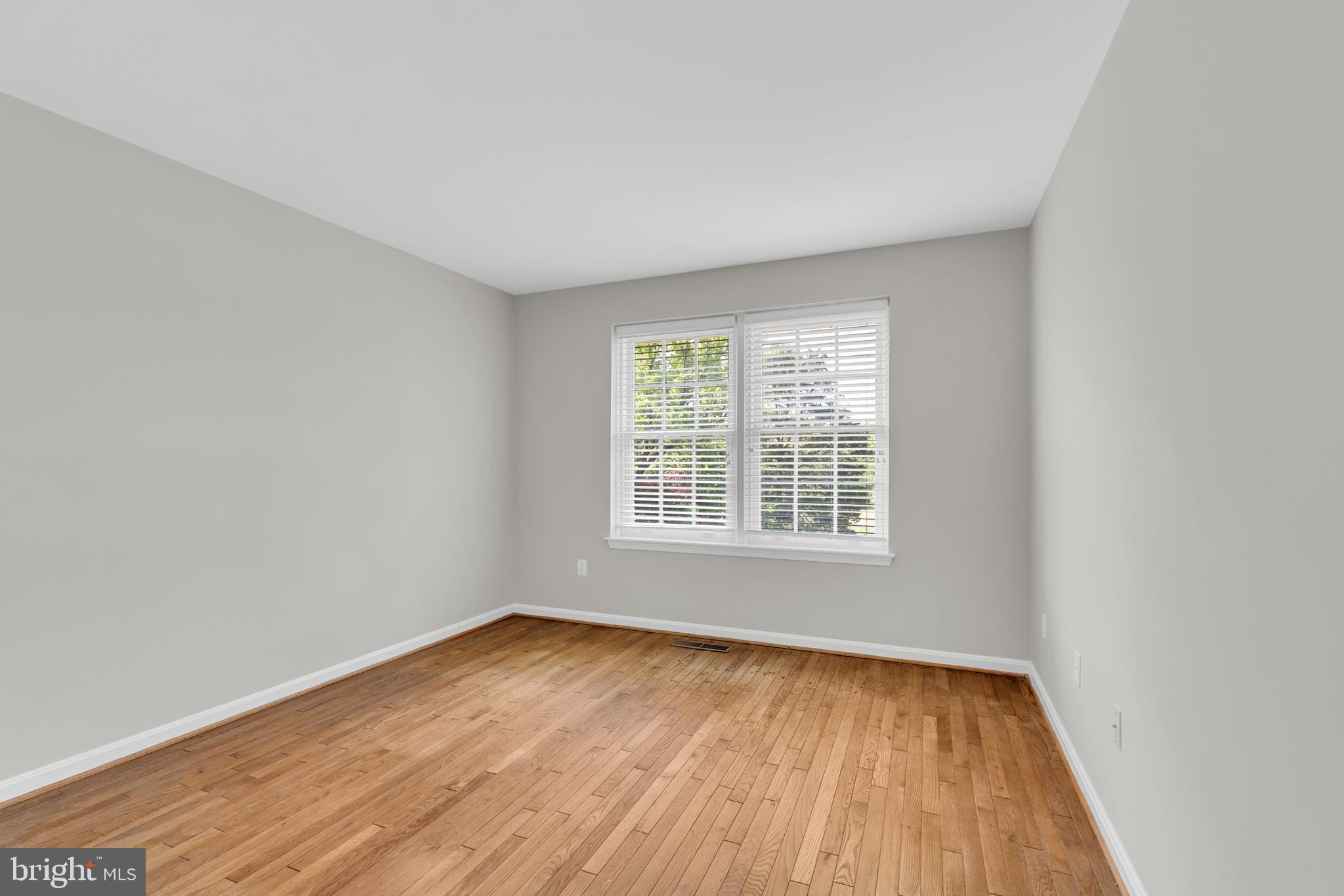 2174 Golf Course Drive Reston, VA 20191 - Photo 19 of 43 Gallery Image 19