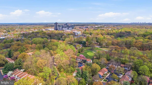 $625,000 | 2174 Golf Course Drive, Reston, VA 20191