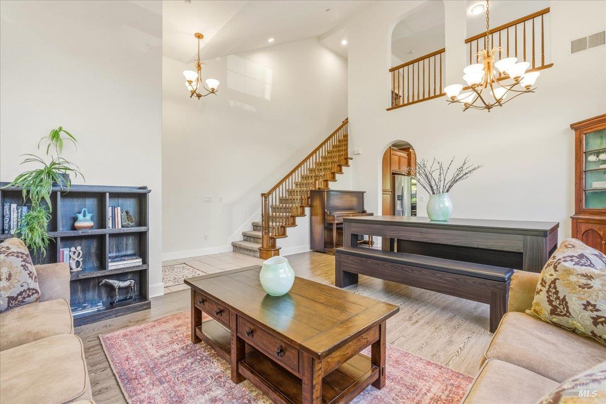 214 Ranch Court Novato, CA 94945 - Photo 7 of 41 Gallery Image 7