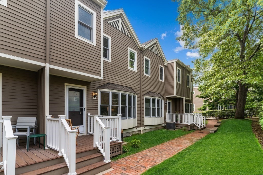 29 Angela Lane, Unit 29 Watertown, MA 02472 - Photo 21 of 28