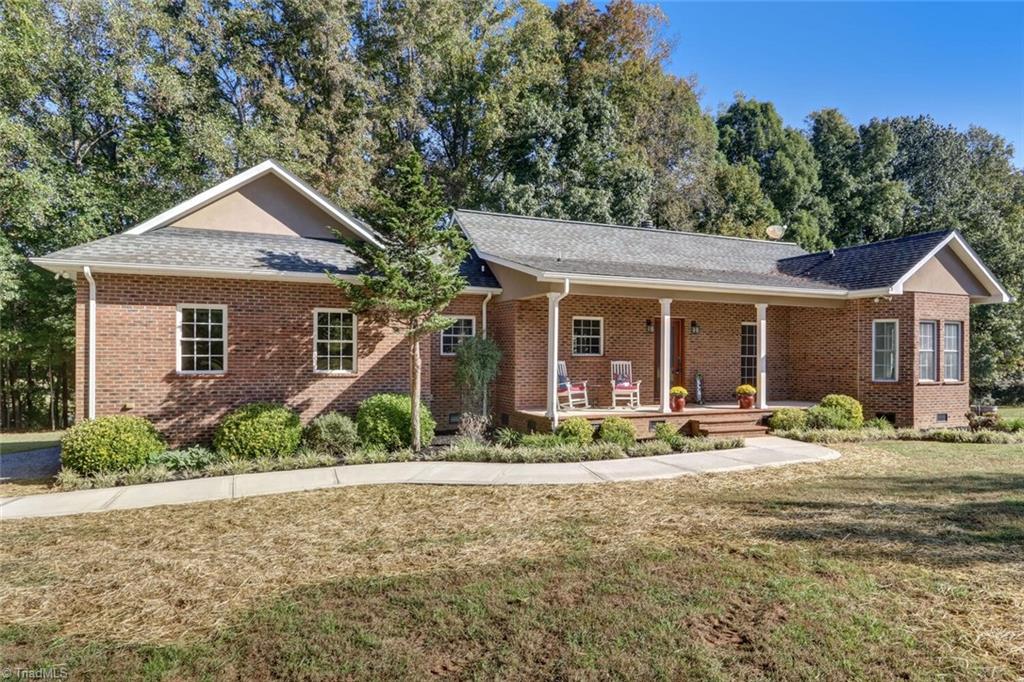 6038 Auman Farm Road Seagrove, NC 27341 - Photo 1 of 50 Gallery Image 1