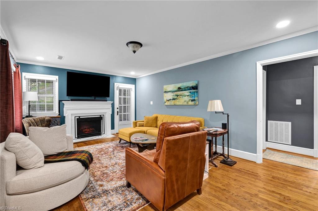 712 Cannon Road Greensboro, NC 27410 - Photo 2 of 31