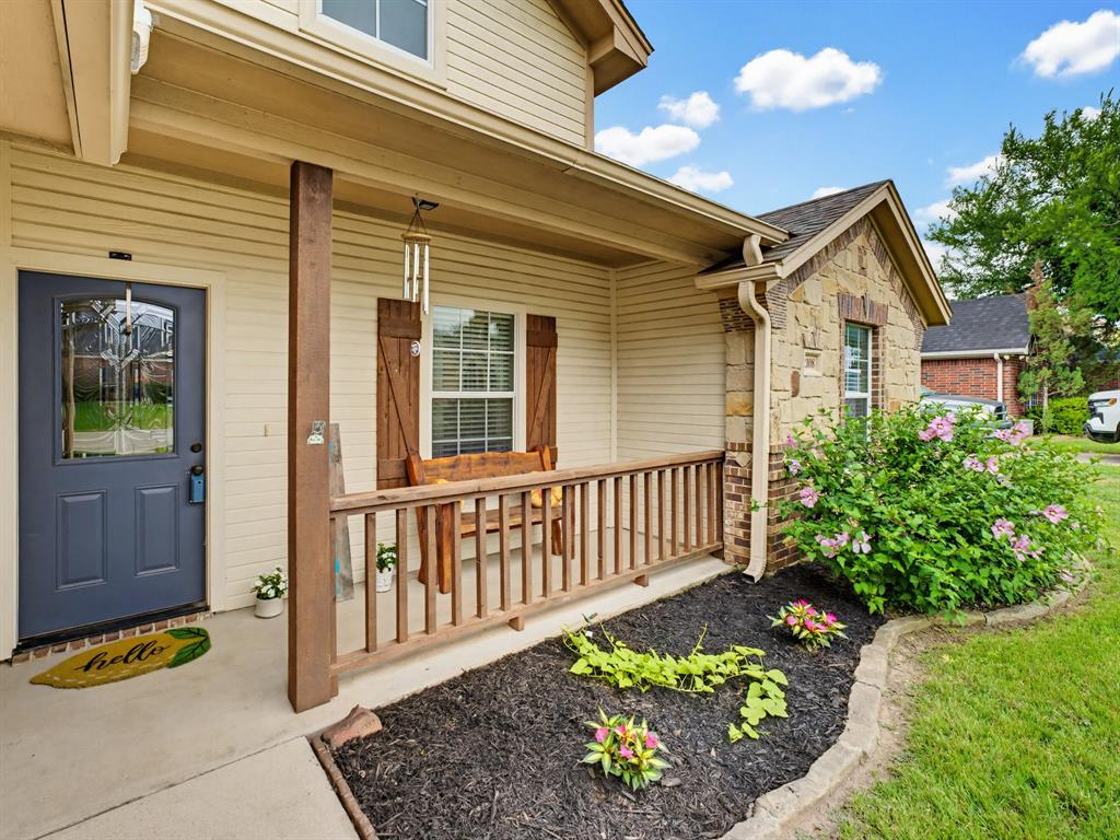 2108 Ridgewood Drive Bridgeport, TX 76426 - Photo 4 of 35