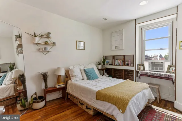 $6,700 | 1116 Monroe Street Northwest, Unit 1, Washington, DC 20010