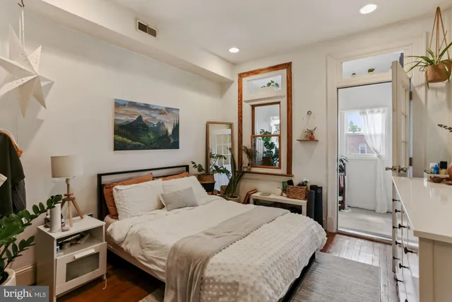 $6,700 | 1116 Monroe Street Northwest, Unit 1, Washington, DC 20010