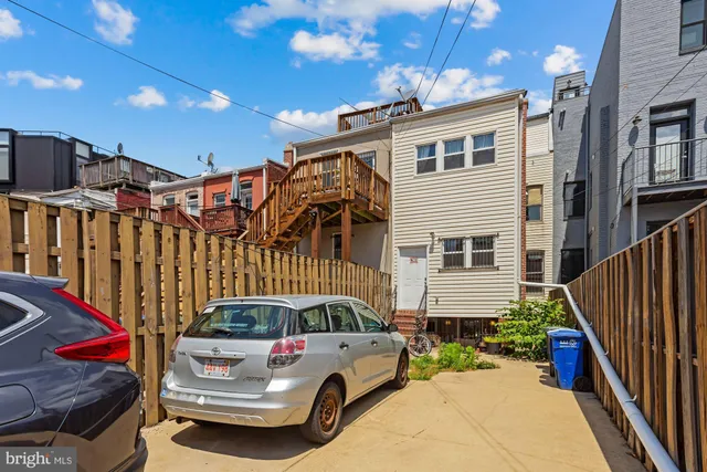 $6,700 | 1116 Monroe Street Northwest, Unit 1, Washington, DC 20010