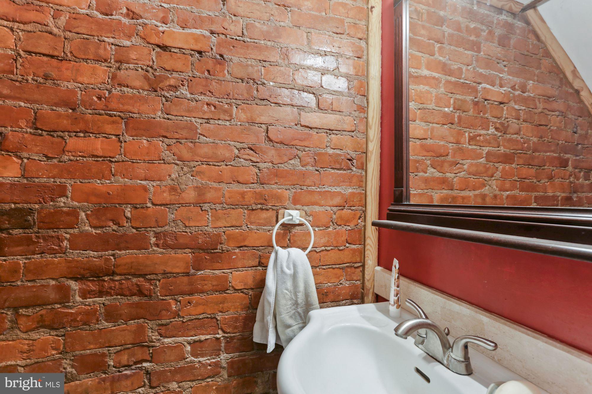 1116 Monroe Street Northwest, Unit 1 Washington, DC 20010 - Photo 4 of 30