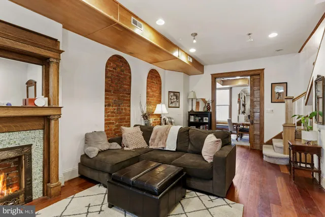 $6,700 | 1116 Monroe Street Northwest, Unit 1, Washington, DC 20010