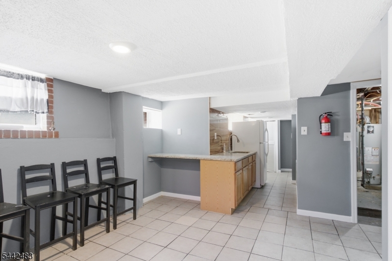 829 Allen Street, Unit 4 Elizabeth, NJ 07202 - Photo 15 of 40
