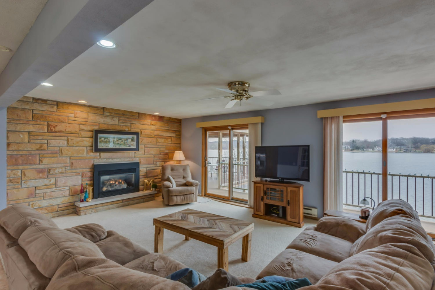 70235 Hilltop Road Union, MI 49130 - Photo 23 of 49 Living Room with a View