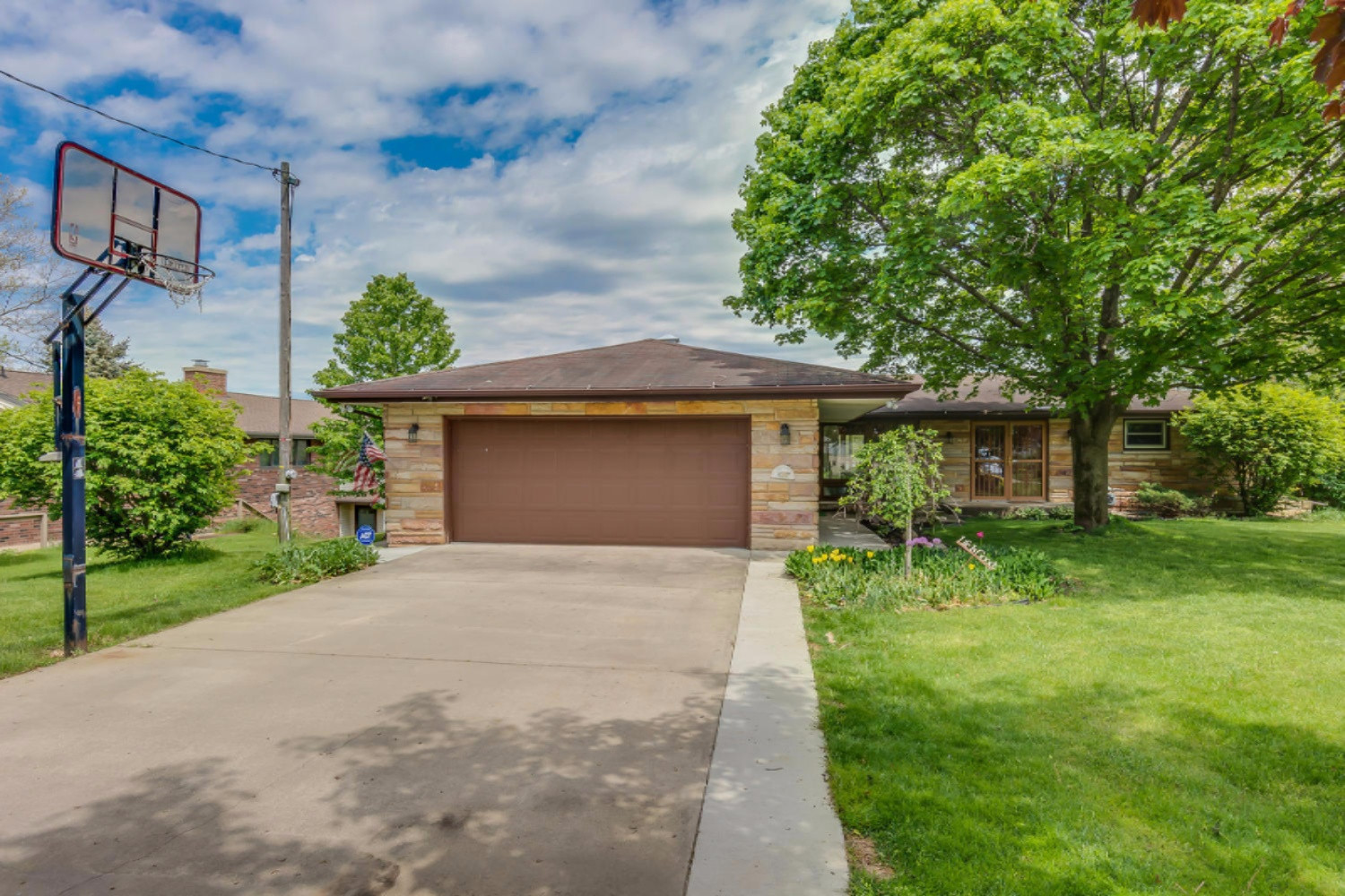 70235 Hilltop Road Union, MI 49130 - Photo 49 of 49 2-Car Garage