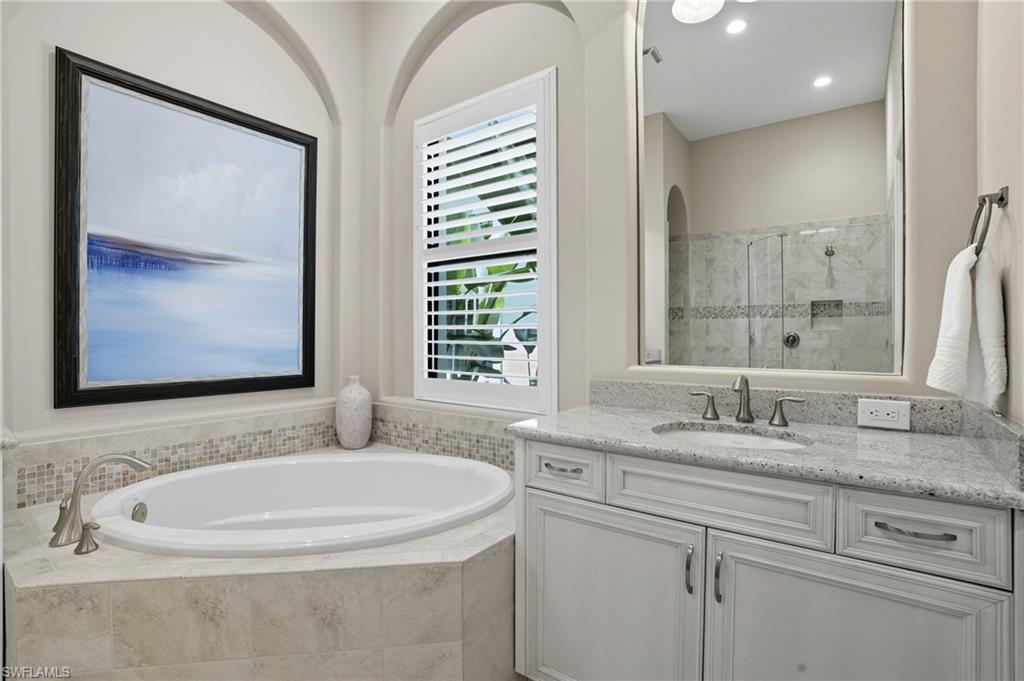 6376 Costa Circle Naples, FL 34113 - Photo 21 of 49