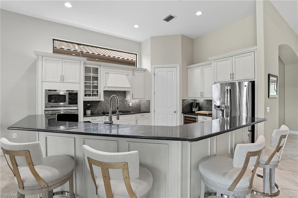 6376 Costa Circle Naples, FL 34113 - Photo 8 of 49