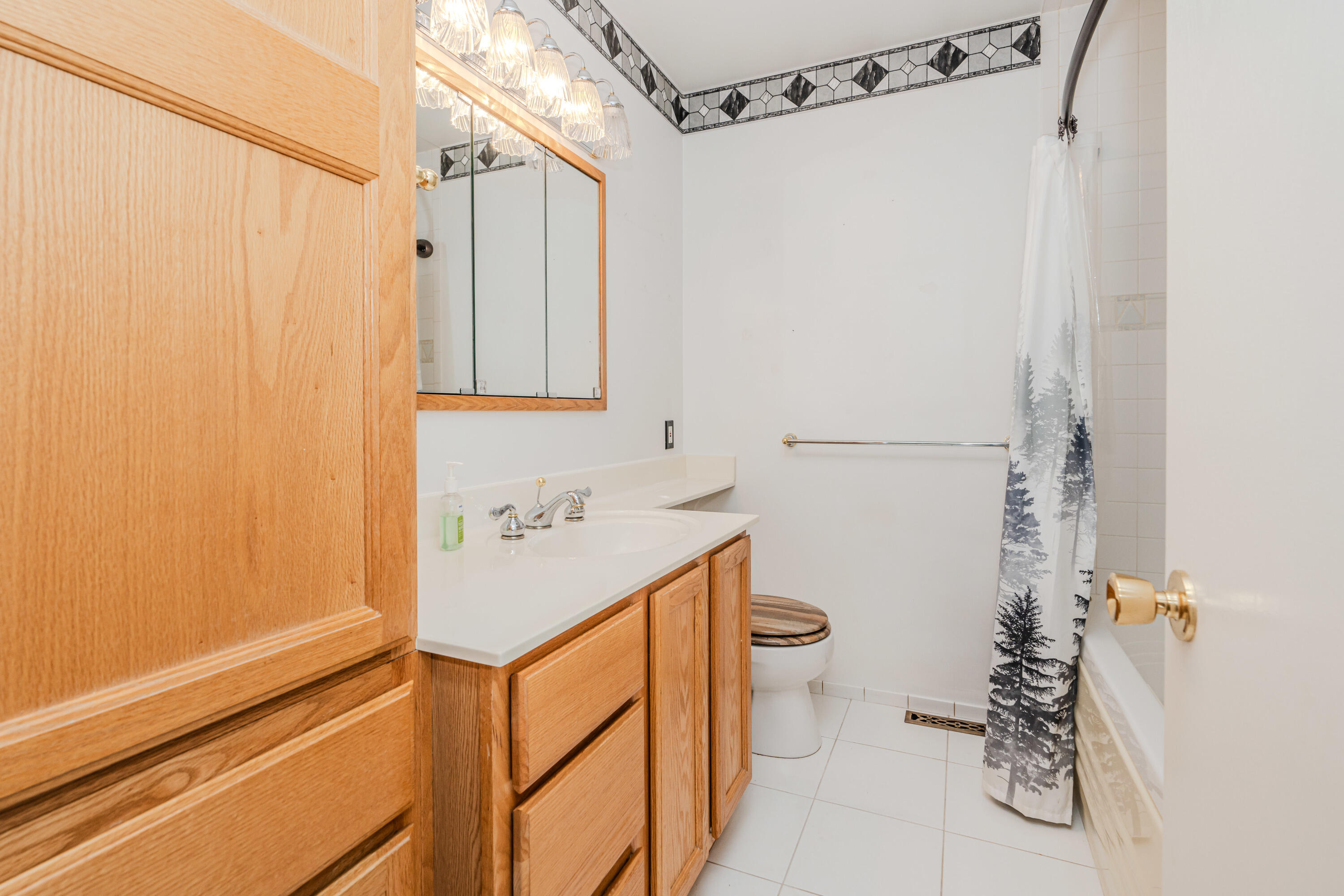 4476 Dublin Road Burton, MI 48529 - Photo 29 of 50 084_129
