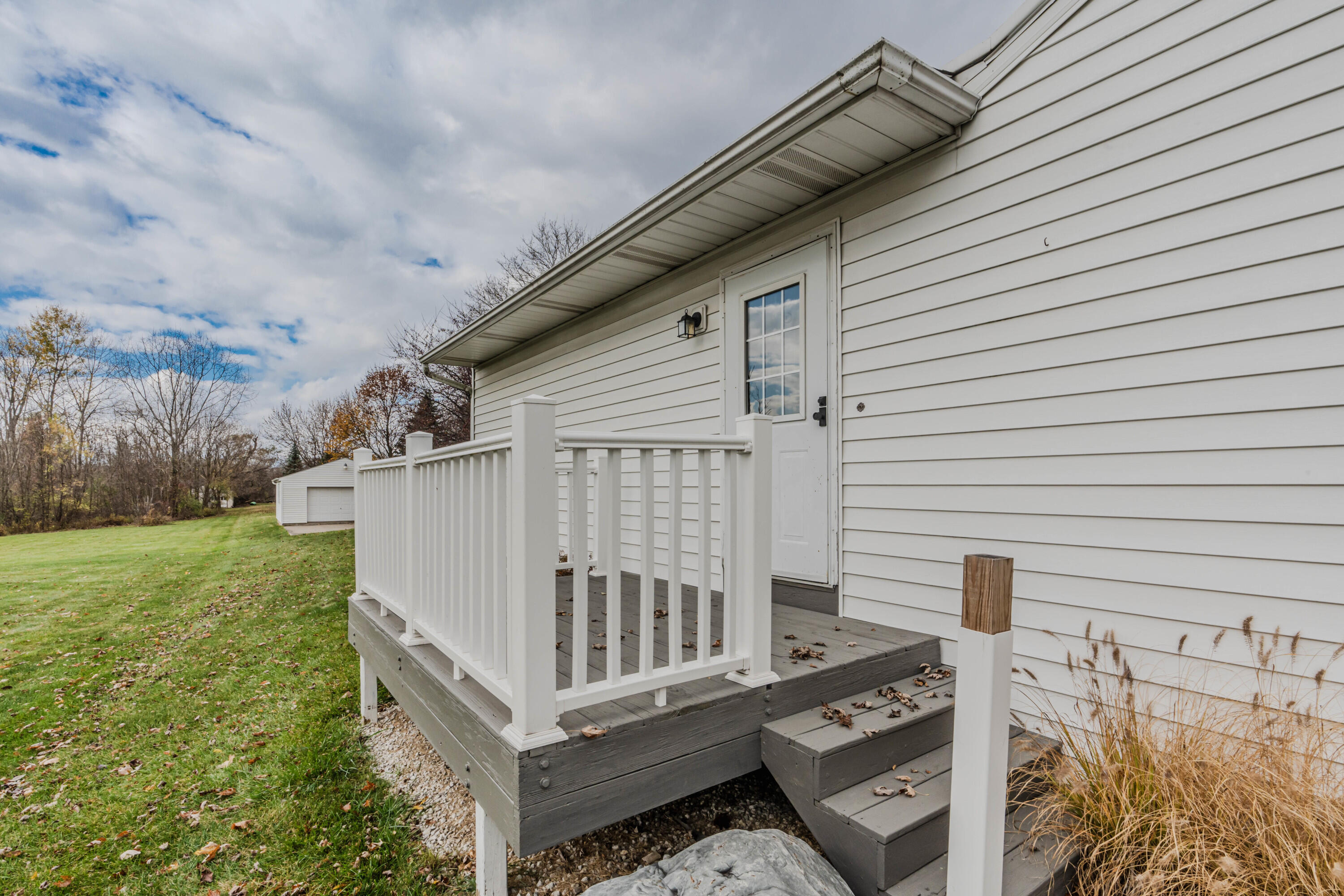 4476 Dublin Road Burton, MI 48529 - Photo 37 of 50 025_73