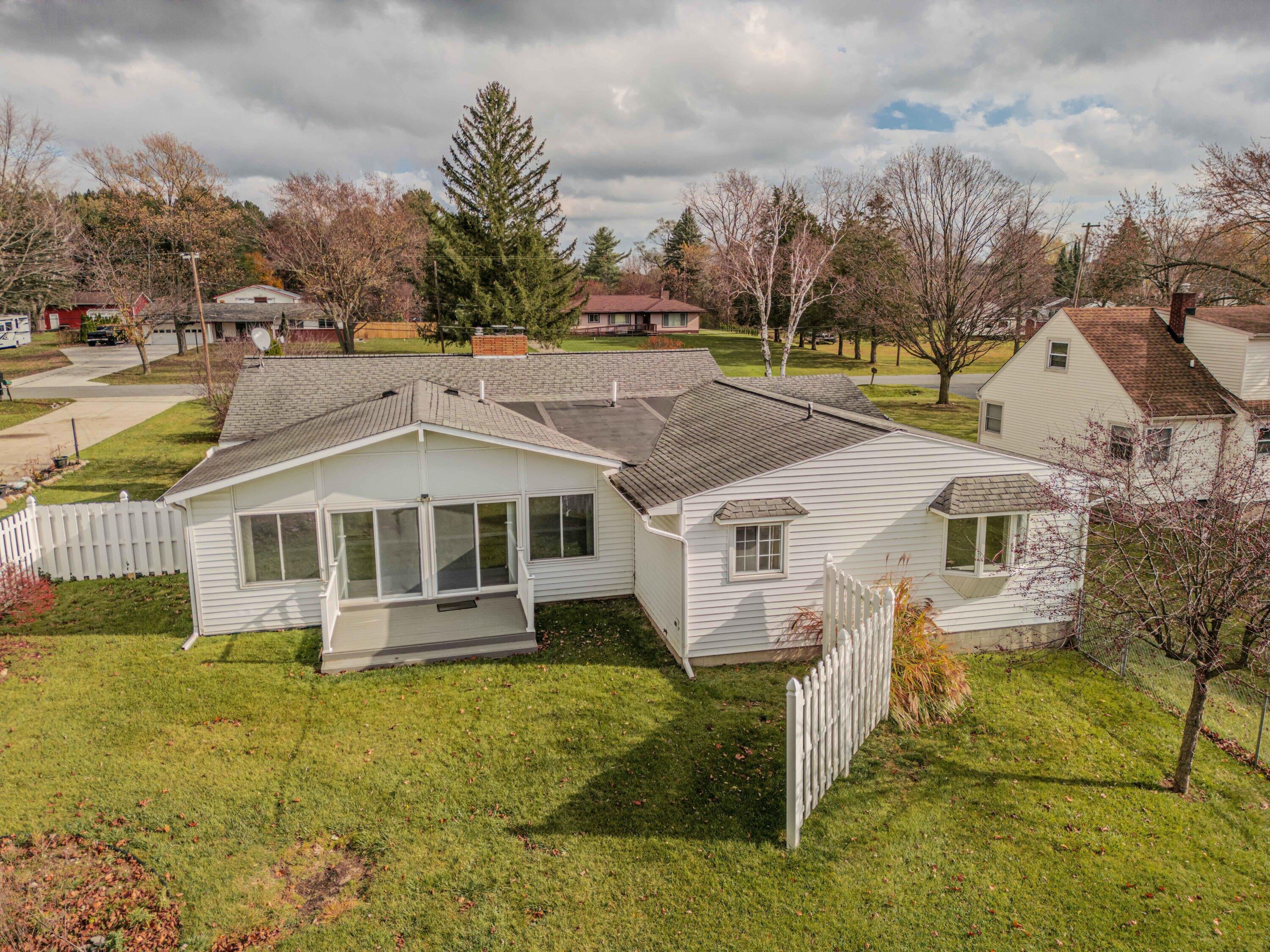 4476 Dublin Road Burton, MI 48529 - Photo 46 of 50 131_18