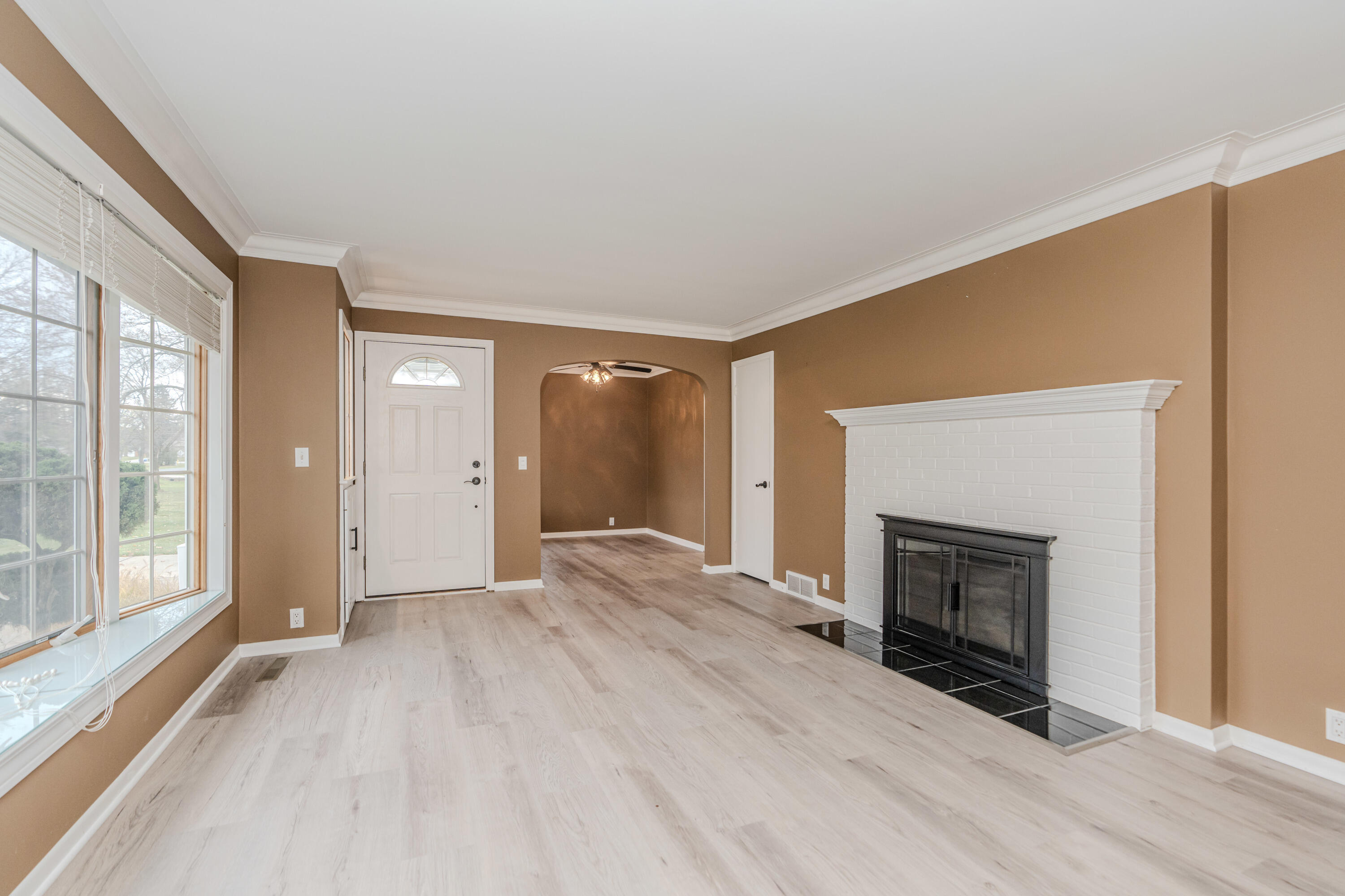 4476 Dublin Road Burton, MI 48529 - Photo 6 of 50 037_77