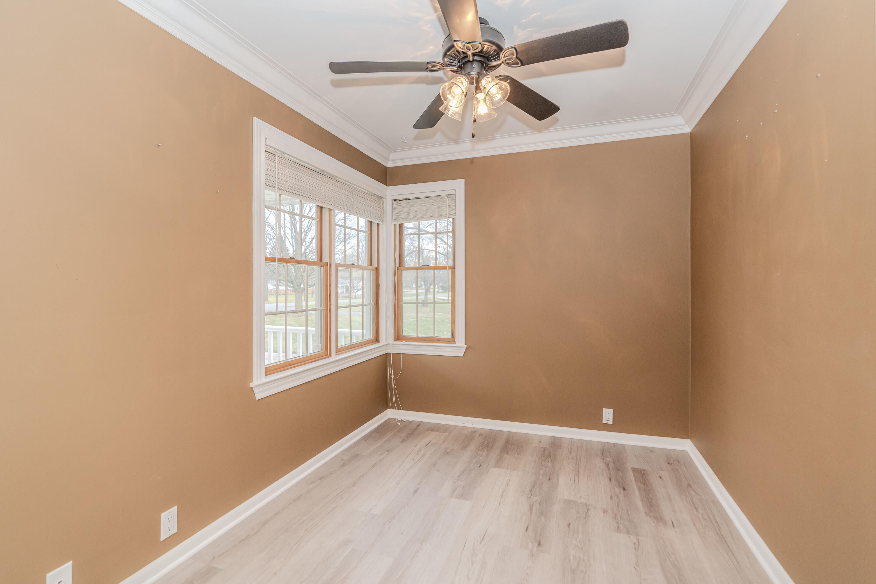 4476 Dublin Road Burton, MI 48529 - Photo 9 of 50 043_83