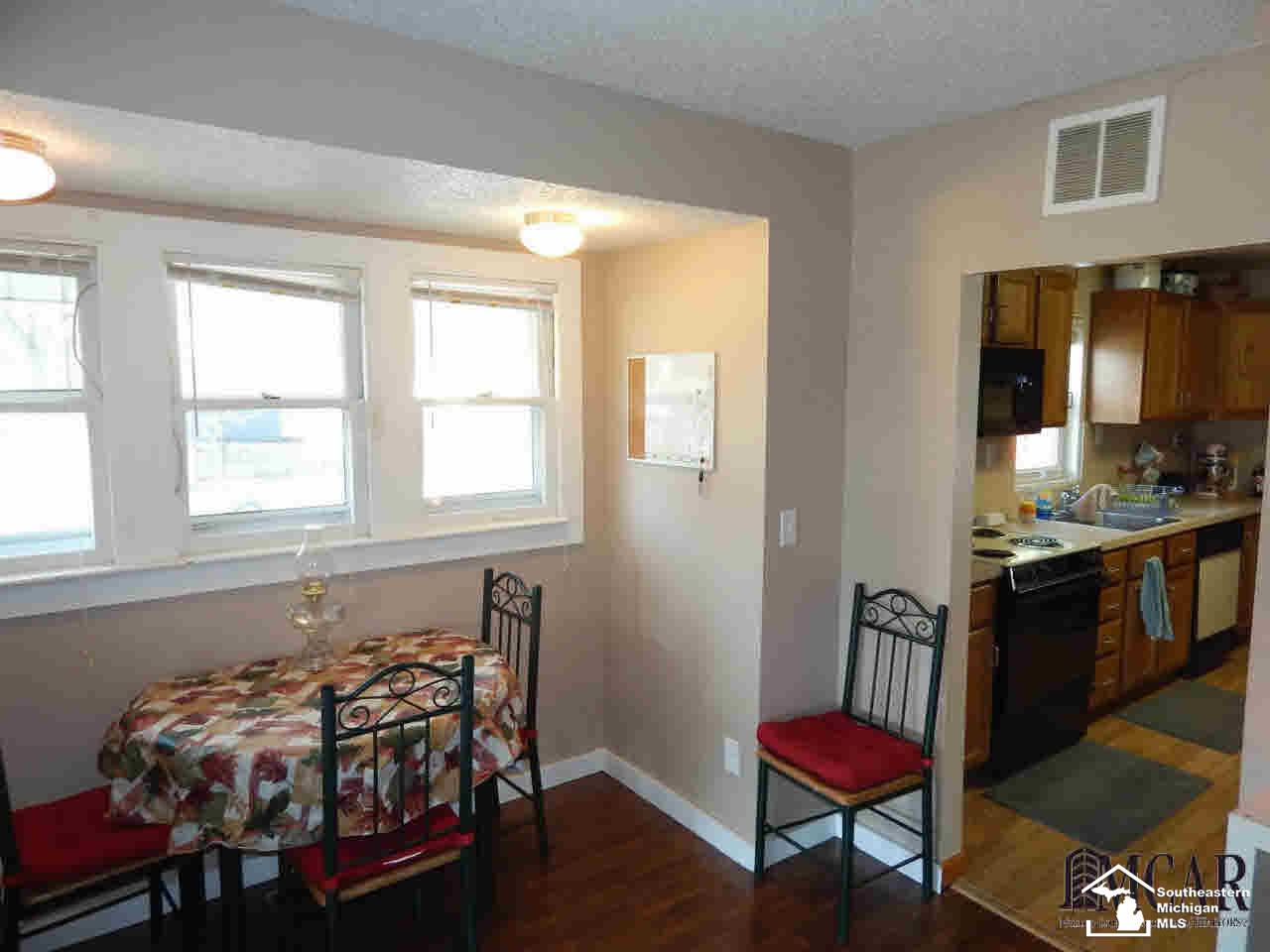 2432 East Sterns Road Erie, MI 48133 - Photo 11 of 15 Dining Room